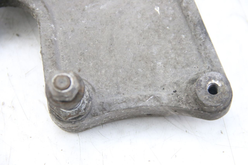 photo de UCHWYT TŁUMIKA PIAGGIO VESPA GRANTURISMO 125 (2003 - 2007) - Widok ogólny