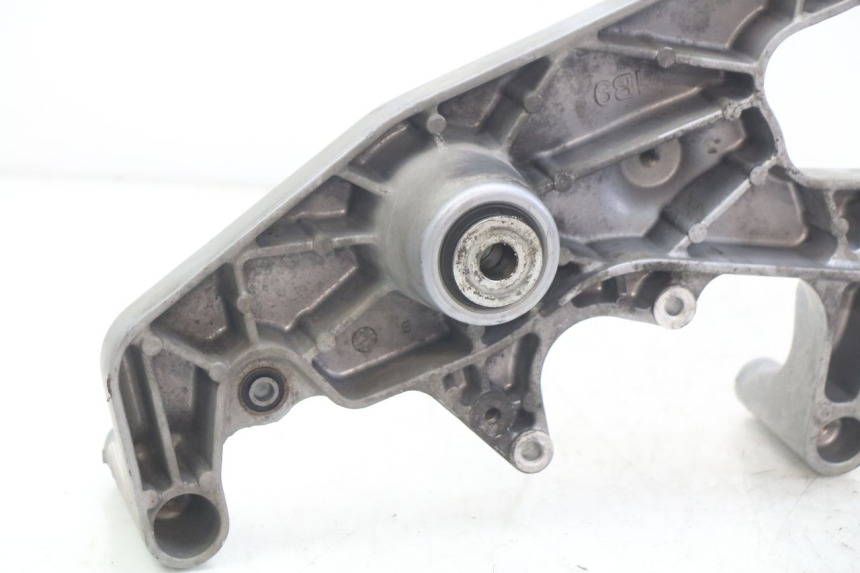 photo de UCHWYT TŁUMIKA YAMAHA X-CITY XCITY 125 (2007 - 2013) - Zbliżenie techniczne