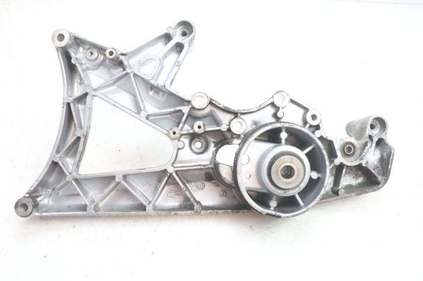 photo de UCHWYT TŁUMIKA YAMAHA X-MAX XMAX 125 (2010 - 2013) - Inny kąt widzenia