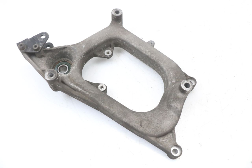 photo de UCHWYT TŁUMIKA PIAGGIO X8 125 (2004 - 2007) - Zoom stanu zużycia