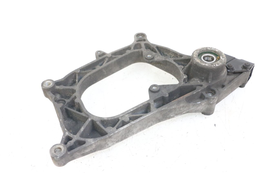 photo de UCHWYT TŁUMIKA PIAGGIO X8 125 (2004 - 2007) - Zoom stanu zużycia