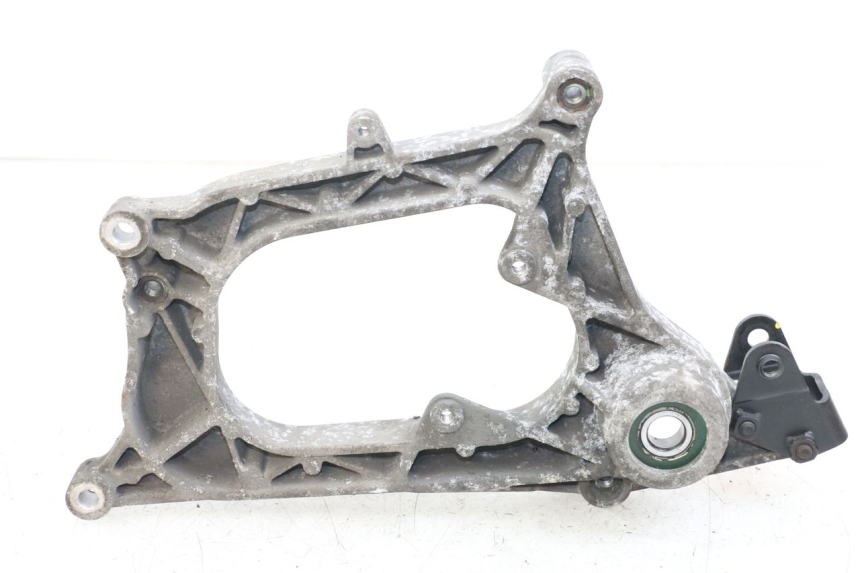 photo de UCHWYT TŁUMIKA PIAGGIO X8 125 (2004 - 2007) - Zoom stanu zużycia