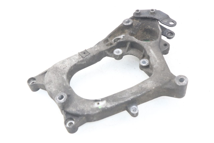 photo de UCHWYT TŁUMIKA PIAGGIO XEVO - X EVO 125 (2007 - 2017) - Szczegół części