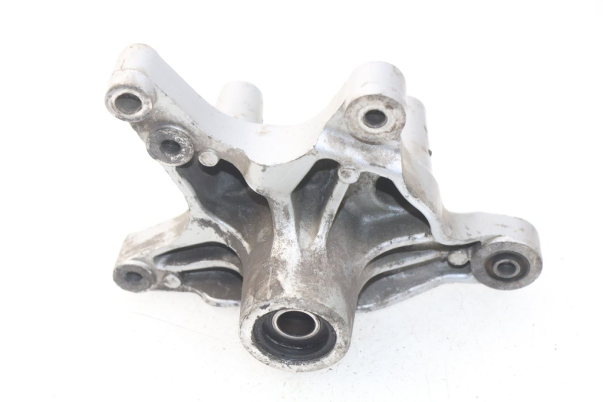 photo de UCHWYT TŁUMIKA YAMAHA YP MAJESTY 125 (2002 - 2006) - Zoom stanu zużycia