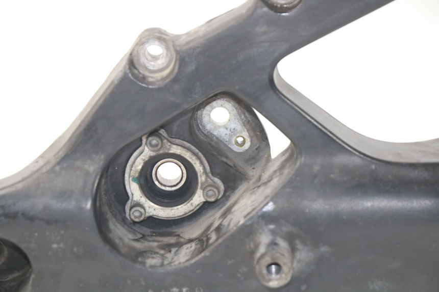 photo de UCHWYT TŁUMIKA YAMAHA YP X-MAX XMAX 400 (2014 - 2017) - Inny kąt widzenia