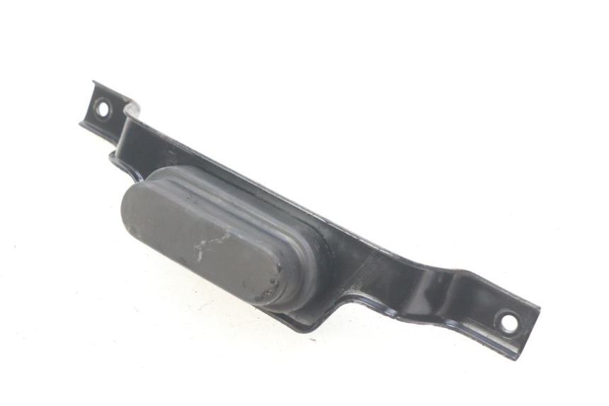 photo de UCHWYT ZBIORNIKA KYMCO AGILITY 4T 50 (2005 - 2018) - Zoom stanu zużycia