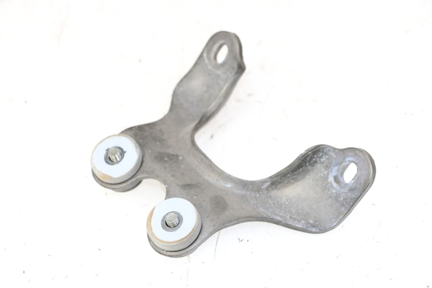 photo de UCHWYT ZBIORNIKA YAMAHA FZ6 FAZER S2 600 (2007 - 2011) - Szczegół części