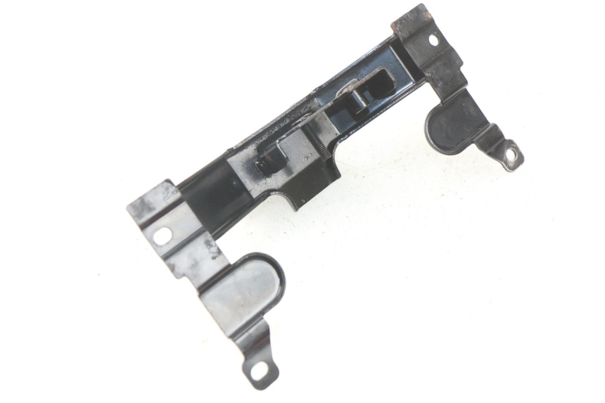 photo de UCHWYT ZBIORNIKA YAMAHA FZ8 800 (2010 - 2016) - Szczegół części