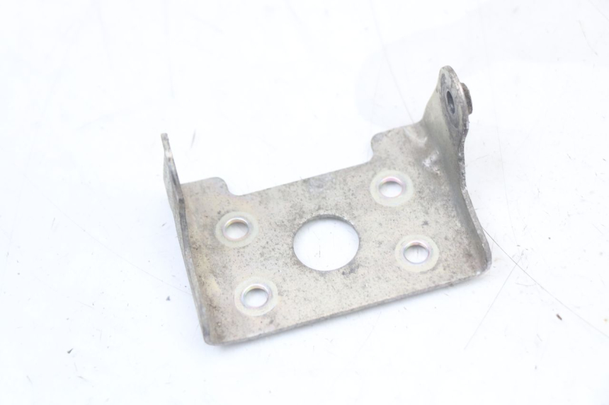 photo de UCHWYT ZBIORNIKA SUZUKI GSR 750 (2011 - 2017) - Stan powierzchni