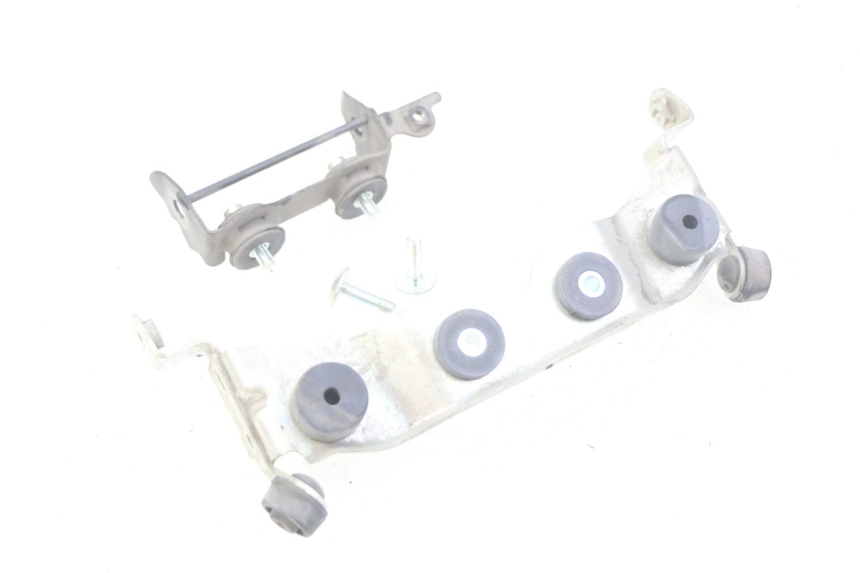 photo de UCHWYT ZBIORNIKA YAMAHA MT-07 MT07 700 (2018 - 2020) - Szczegół części