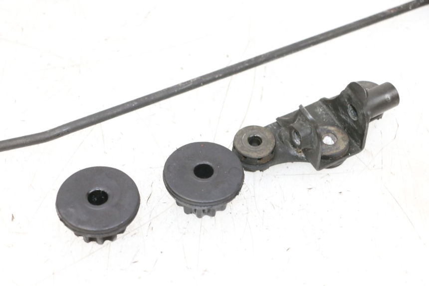 photo de UCHWYT ZBIORNIKA HONDA NSR R 125 (1994 - 2003) - Szczegół części