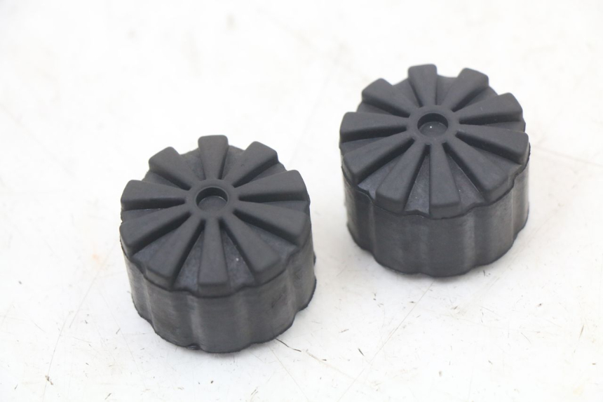 photo de UCHWYT ZBIORNIKA PALIWA ROYAL ENFIELD CONTINENTAL GT 650 (2019 - 2024) - Szczegół części