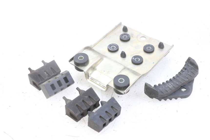 photo de UCHWYT ZBIORNIKA SUZUKI GSX F GSXF 650 (2007 - 2015) - Widok główny