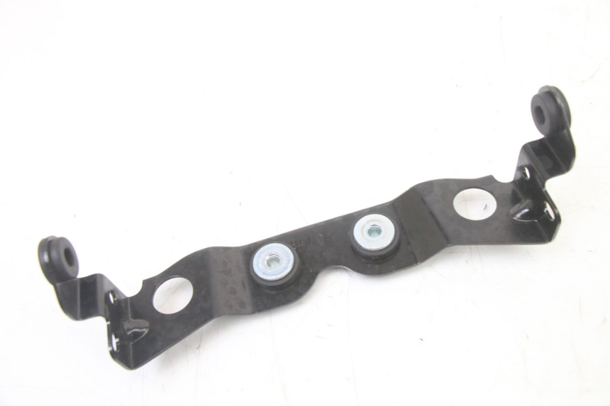 photo de UCHWYT ZBIORNIKA YAMAHA TRACER 7 700 (2020 - 2024) - Zoom stanu zużycia