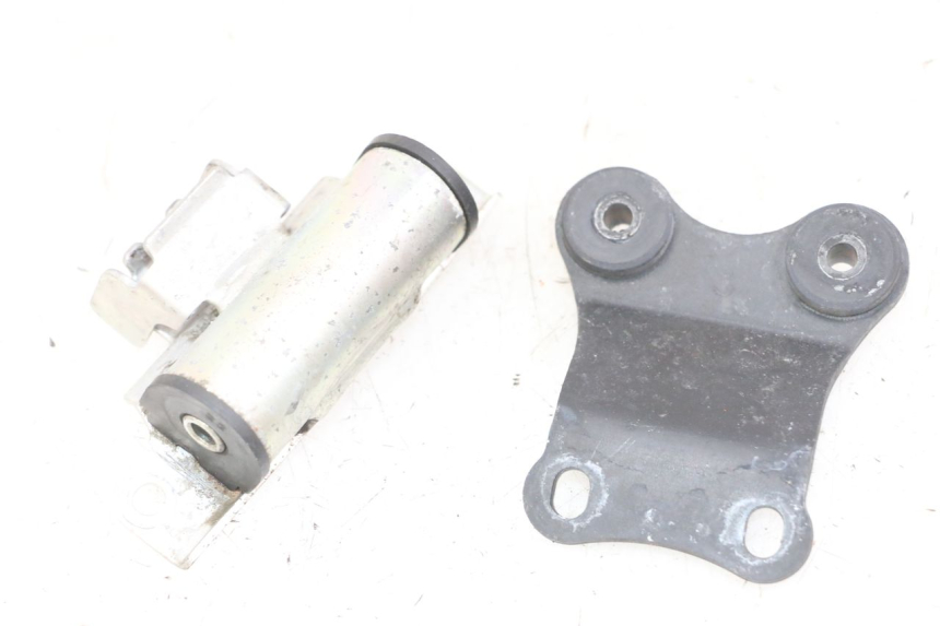 photo de UCHWYT ZBIORNIKA YAMAHA XJ6 ABS 600 (2008 - 2016) - Widok główny