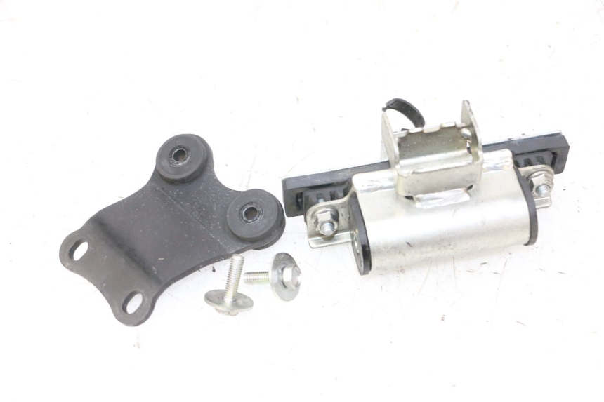 photo de UCHWYT ZBIORNIKA YAMAHA XJ6 ABS 600 (2008 - 2016) - Widok główny