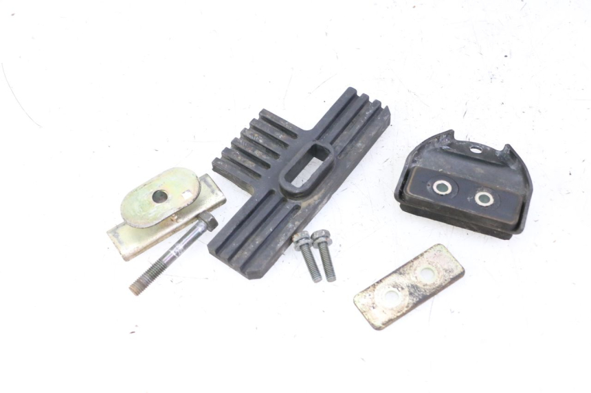 photo de UCHWYT ZBIORNIKA YAMAHA XJN DIVERSION 600 (2000 - 2003) - Szczegół części