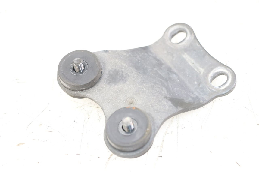 photo de UCHWYT ZBIORNIKA YAMAHA XJ6 ABS 600 (2008 - 2016) - Zoom stanu zużycia