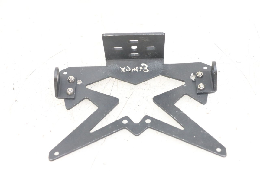 photo de UCHWYT TABLICY REJESTRACYJNEJ KAWASAKI ER-6 ER6 N 650 (2012 - 2016) - Zoom stanu zużycia