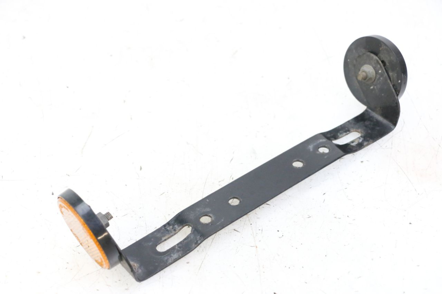 photo de UCHWYT TABLICY REJESTRACYJNEJ JM MOTORS EVOLIS 4T 50 (2018 - 2022) - Szczegół części