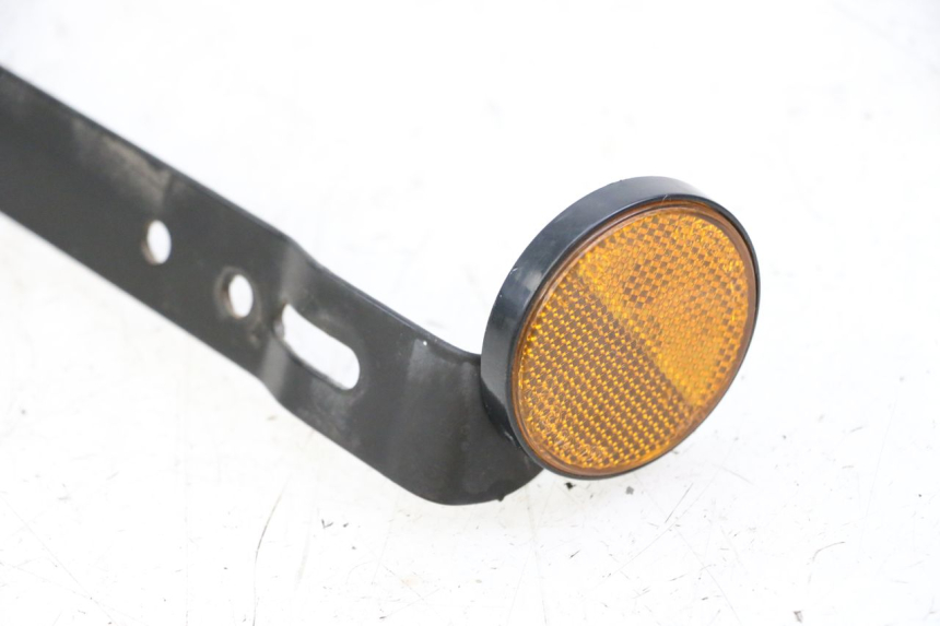 photo de UCHWYT TABLICY REJESTRACYJNEJ JM MOTORS EVOLIS 4T 50 (2018 - 2022) - Zoom stanu zużycia