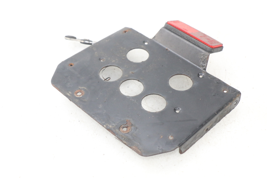 photo de UCHWYT TABLICY REJESTRACYJNEJ YAMAHA FJR ABS 1300 (2006 - 2012) - Zoom stanu zużycia