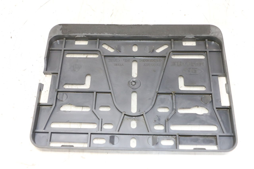 photo de UCHWYT TABLICY REJESTRACYJNEJ KAWASAKI GTR 1000 (1994 - 2004) - Zoom stanu zużycia