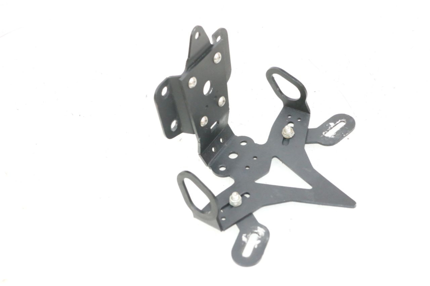 photo de UCHWYT TABLICY REJESTRACYJNEJ YAMAHA MT-07 MT07 ABS 700 (2018 - 2020) - Zbliżenie techniczne