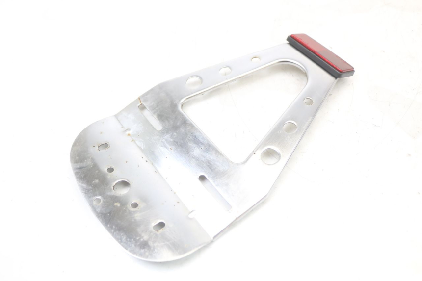 photo de UCHWYT TABLICY REJESTRACYJNEJ REGAL RAPTOR SPYDER 125 (2010 - 2018) - Zbliżenie techniczne