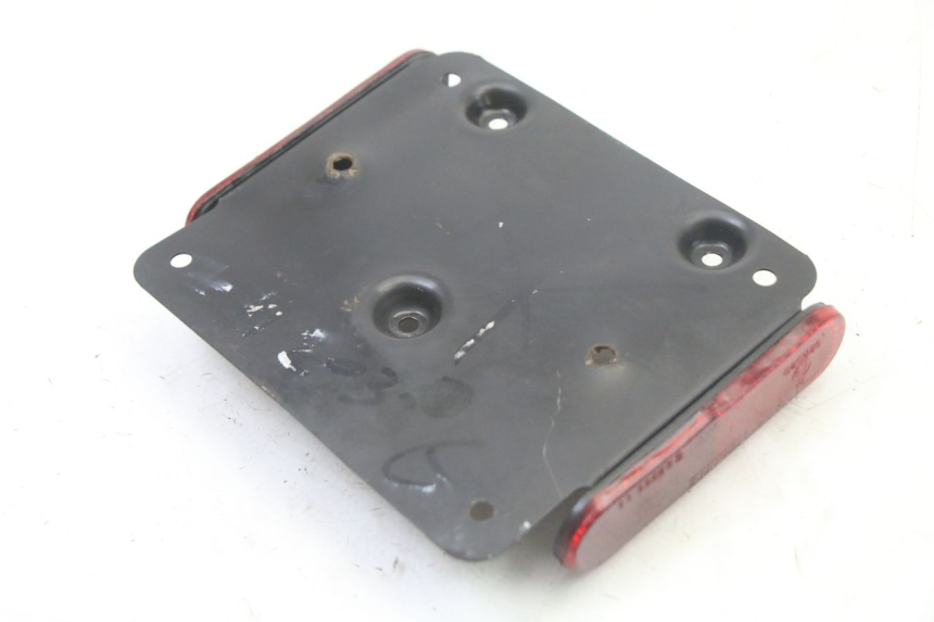 photo de UCHWYT TABLICY REJESTRACYJNEJ APRILIA SXR 50 (2021 - 2023) - Zoom stanu zużycia