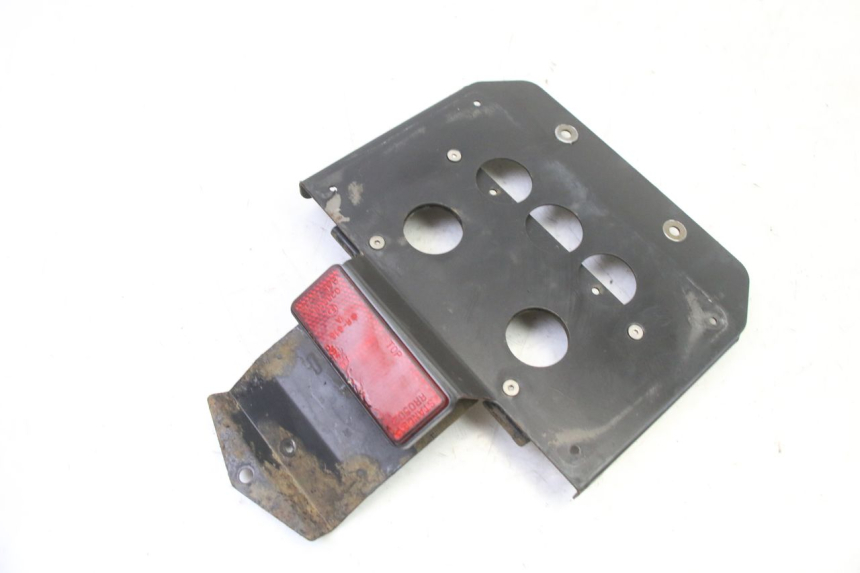 photo de UCHWYT TABLICY REJESTRACYJNEJ YAMAHA TDM ABS 900 (2002 - 2014) - Szczegół części