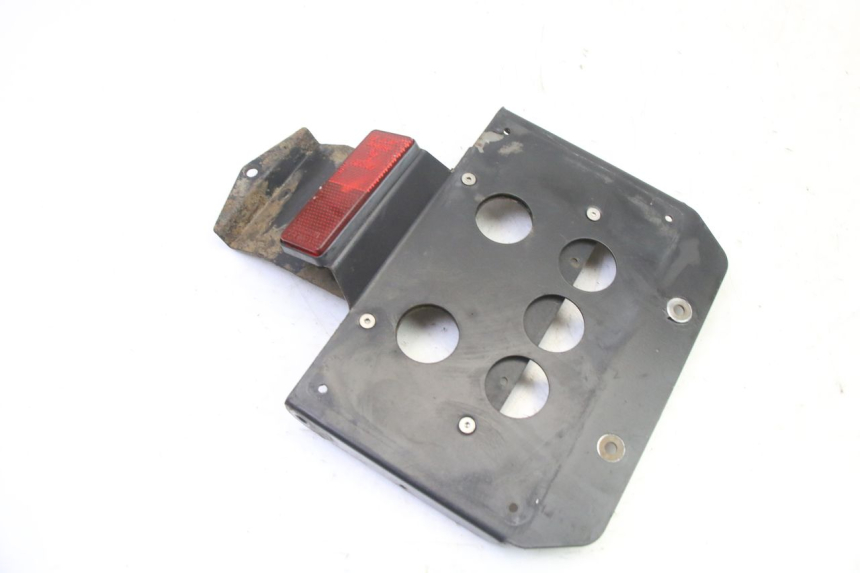 photo de UCHWYT TABLICY REJESTRACYJNEJ YAMAHA TDM ABS 900 (2002 - 2014) - Zbliżenie techniczne