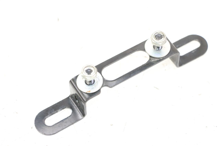 photo de UCHWYT TABLICY REJESTRACYJNEJ YAMAHA XMAX X-MAX 125 (2021 - 2025) - Szczegół części