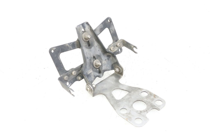 photo de UCHWYT TABLICY REJESTRACYJNEJ YAMAHA XJ6 ABS 600 (2008 - 2016) - Zoom stanu zużycia