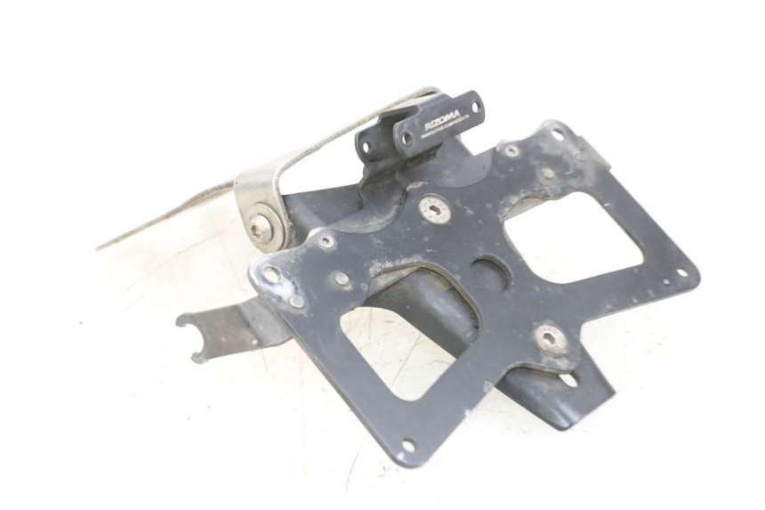 photo de UCHWYT TABLICY REJESTRACYJNEJ YAMAHA XJ6 ABS 600 (2008 - 2016) - Inny kąt widzenia