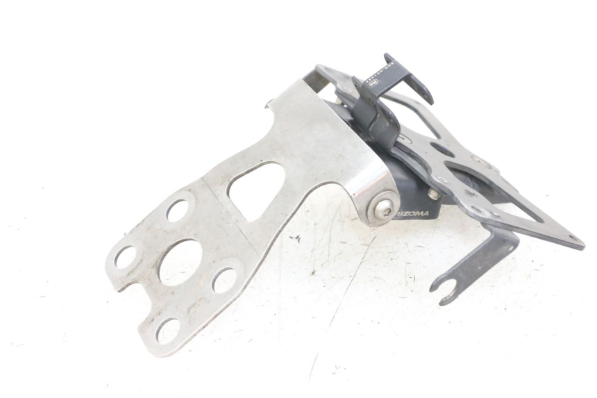 photo de UCHWYT TABLICY REJESTRACYJNEJ YAMAHA XJ6 ABS 600 (2008 - 2016) - Zbliżenie techniczne