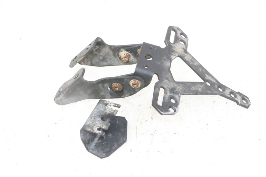 photo de UCHWYT TABLICY REJESTRACYJNEJ YAMAHA XJ6 ABS 600 (2008 - 2016) - Inny kąt widzenia