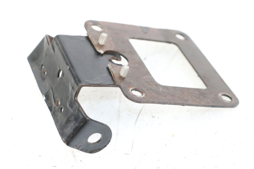 photo de UCHWYT TABLICY REJESTRACYJNEJ YAMAHA FZ1 FAZER 1000 (2007 - 2009) - Zoom stanu zużycia