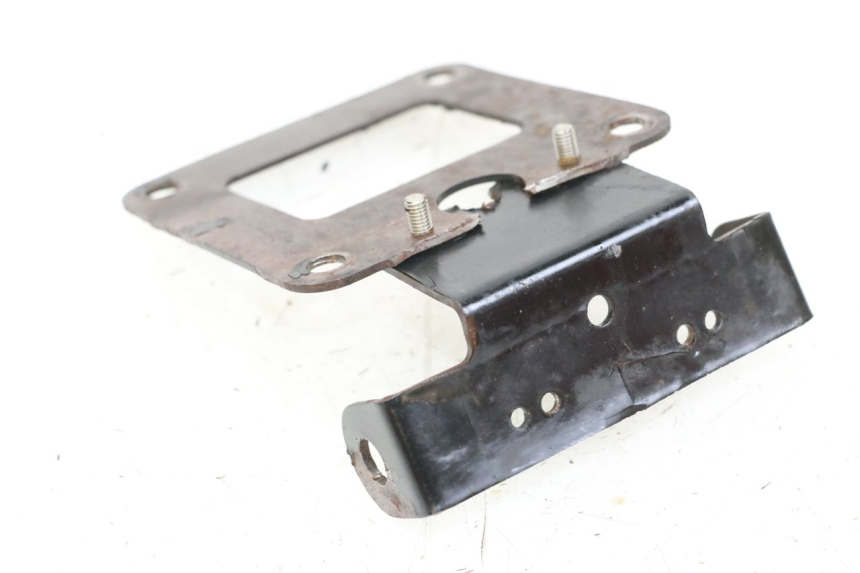 photo de UCHWYT TABLICY REJESTRACYJNEJ YAMAHA FZ1 FAZER 1000 (2007 - 2009) - Inny kąt widzenia