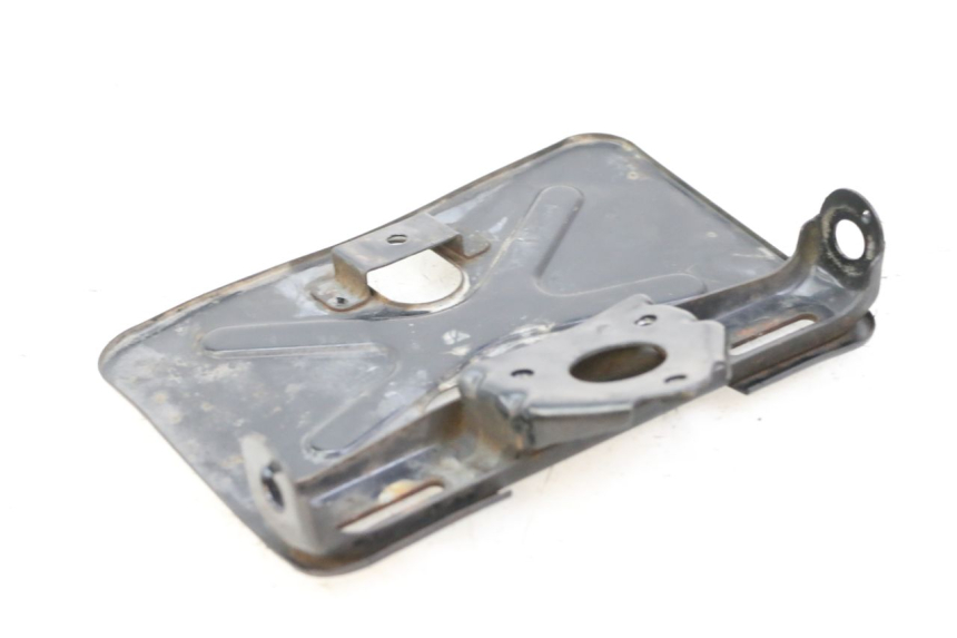 photo de UCHWYT TABLICY REJESTRACYJNEJ YAMAHA SR 125 (1982 - 2003) - Zoom stanu zużycia