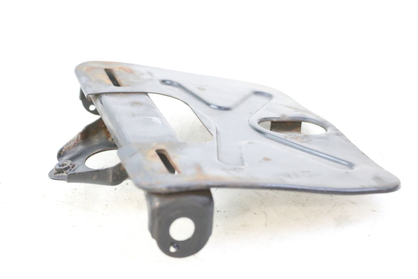 photo de UCHWYT TABLICY REJESTRACYJNEJ YAMAHA SR 125 (1982 - 2003) - Zbliżenie techniczne