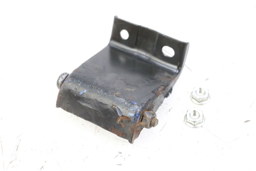 photo de UCHWYT SIEDZENIA KYMCO AGILITY 4T 50 (2018 - 2022) - Szczegół części