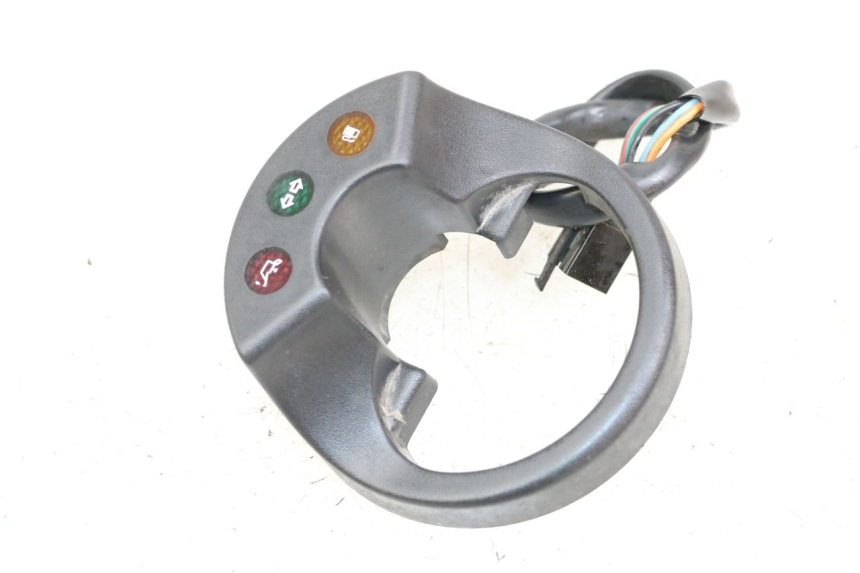 photo de ZESTAW WSKAŹNIKÓW DAELIM A-FOUR 2T 50 (2005 - 2012) - Zbliżenie techniczne