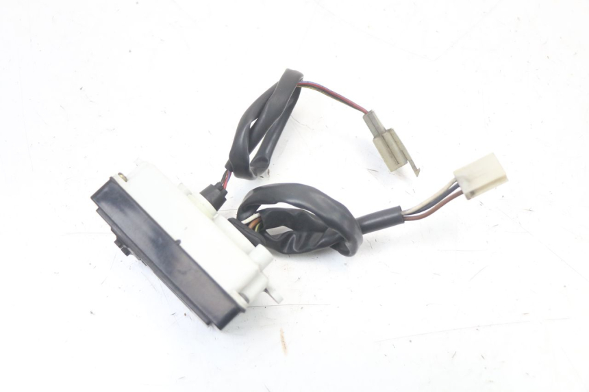 photo de ZESTAW WSKAŹNIKÓW KAWASAKI GTR 1000 (1994 - 2004) - Inny kąt widzenia