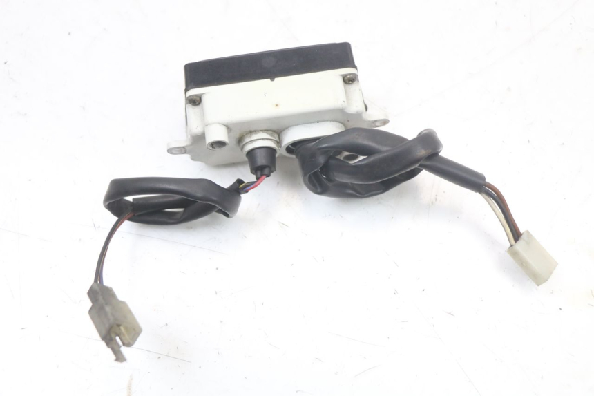 photo de ZESTAW WSKAŹNIKÓW KAWASAKI GTR 1000 (1994 - 2004) - Zbliżenie techniczne