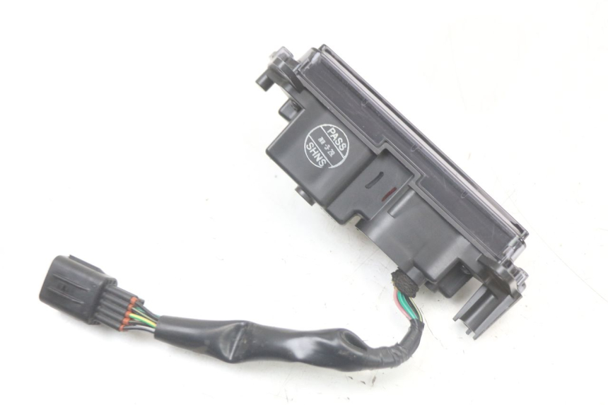 photo de ZESTAW WSKAŹNIKÓW PIAGGIO MP3 HPE 350 (2018 - 2020) - Inny kąt widzenia