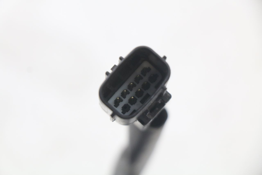 photo de ZESTAW WSKAŹNIKÓW PIAGGIO MP3 HPE 350 (2018 - 2020) - Zbliżenie techniczne