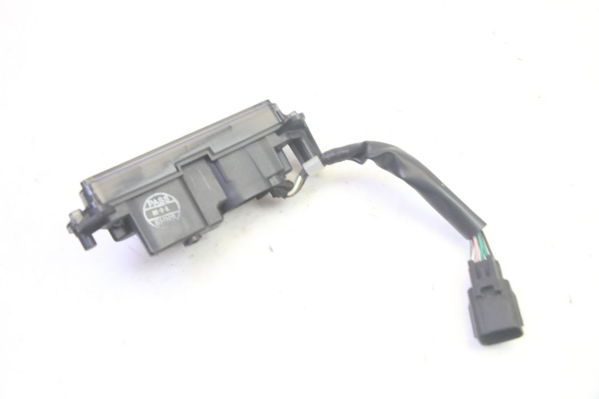 photo de ZESTAW WSKAŹNIKÓW PIAGGIO MP3 HPE 350 (2018 - 2020) - Zoom stanu zużycia