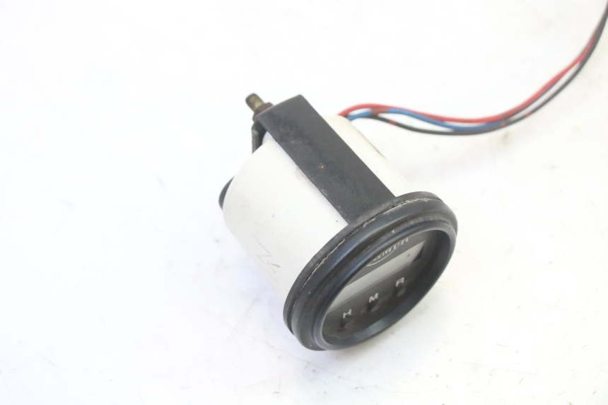 photo de DESKA ROZDZIELCZA TRIUMPH SPRINT 900 (1995 - 1998) - Inny kąt widzenia