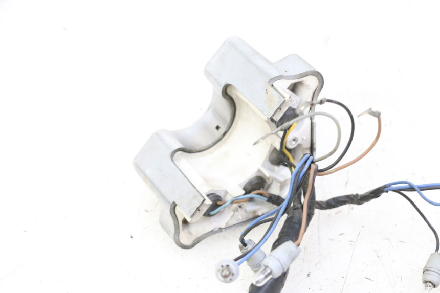 photo de ZESTAW WSKAŹNIKÓW YAMAHA XJN DIVERSION 600 (2000 - 2003) - Inny kąt widzenia